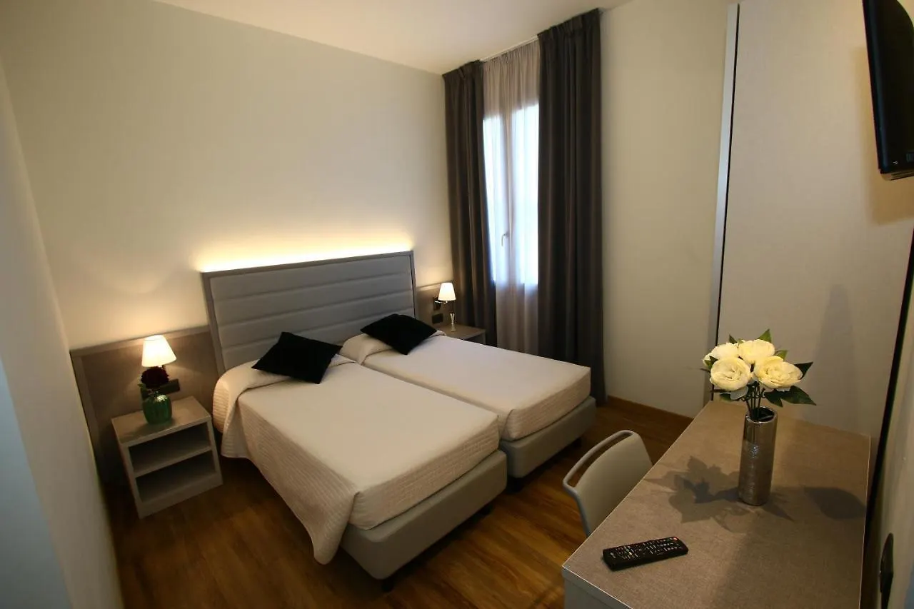 My Place Hotel Rimini 3*,